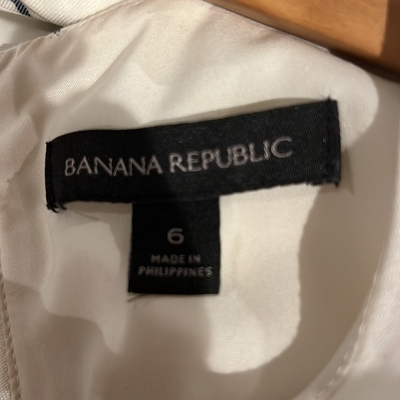 Banana Republic Dress Suit - Picture 11 of 12